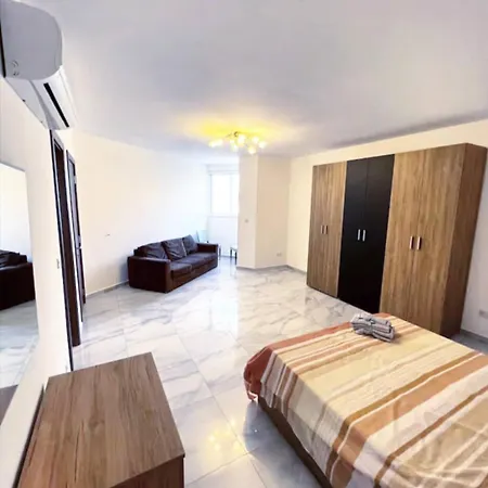 3br Steps To St George Bay, St Julian's * بيمبروك