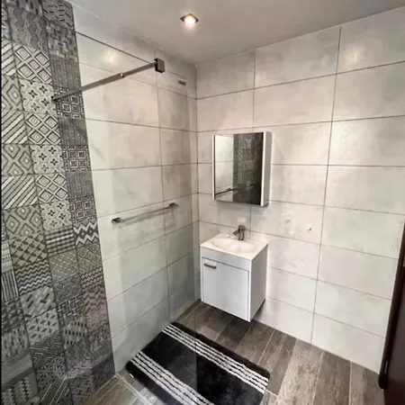 3br Steps To St George Bay, St Julian's * 彭布罗克